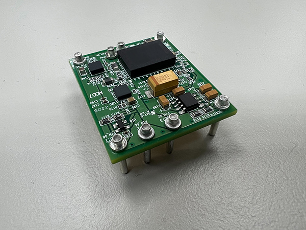 Positive/Negative Multichannel Power Module — view 2